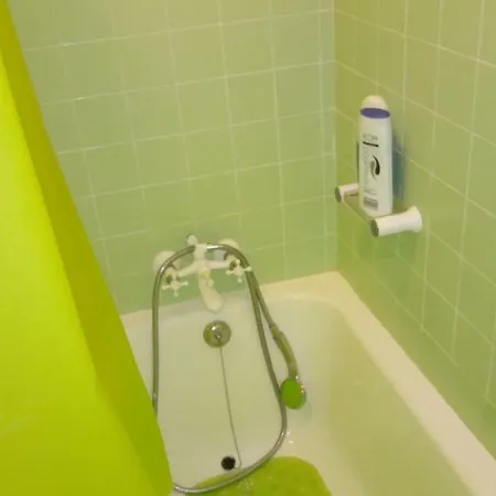 Sunny Flat In Apartment